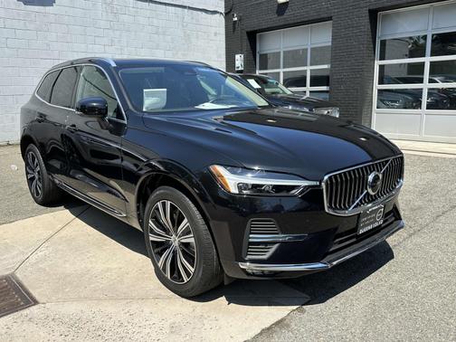 2022 Volvo XC60 B6 AWD Inscription