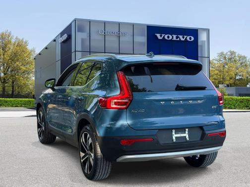 Blue Metallic 2024 Volvo XC40 B5 Plus Bright Theme