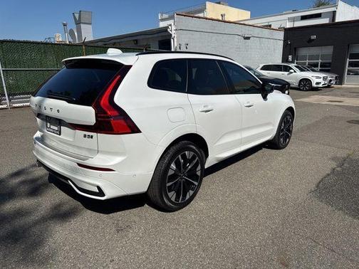 Crystal White 2026 Volvo XC60 B5 Plus