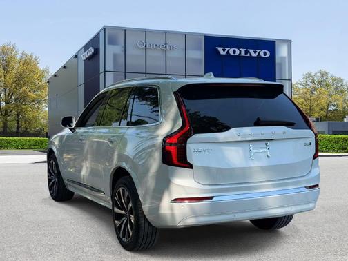Crystal White Pearl 2026 Volvo XC90 B6 Core