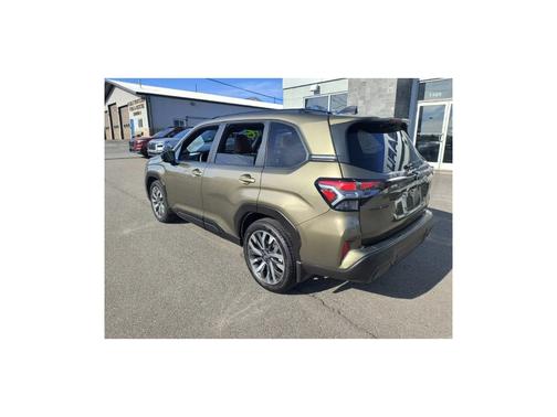 Autumn Green Metallic 2025 Subaru Forester Touring