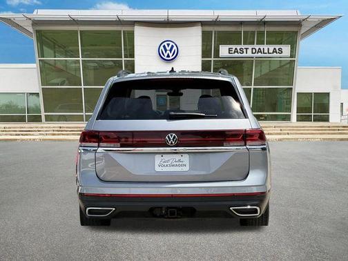 Silver Bird Metallic 2024 Volkswagen Atlas 2.0T SE w/Technology