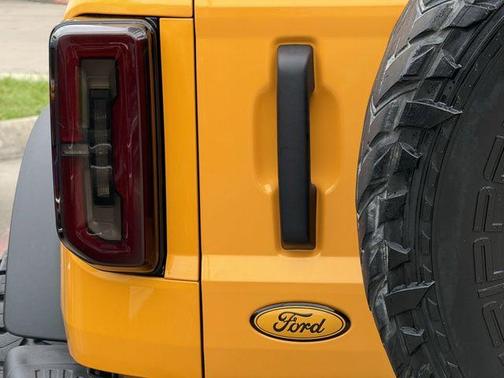 Orange Metallic 2021 Ford Bronco Badlands