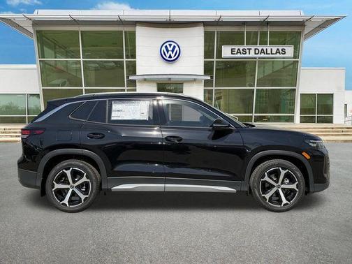 Deep Black Pearl Effect 2026 Volkswagen Tiguan 2.0T SE