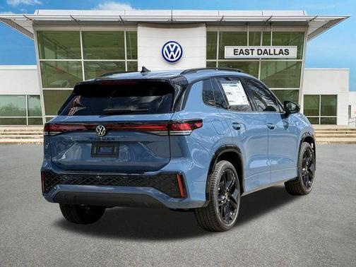 Monterey Blue Pearl 2026 Volkswagen Tiguan 2.0T SE R-Line Black
