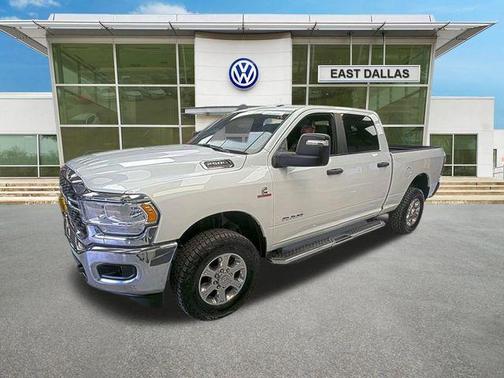Bright White Clearcoat 2024 RAM 2500 Big Horn