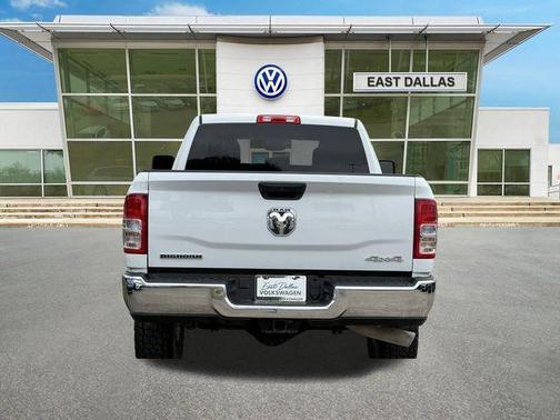 Bright White Clearcoat 2024 RAM 2500 Big Horn