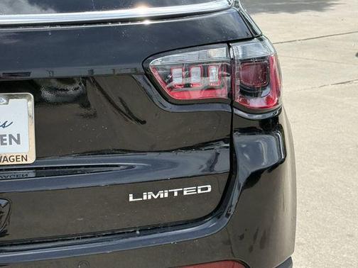 Diamond Black 2025 Jeep Compass Limited