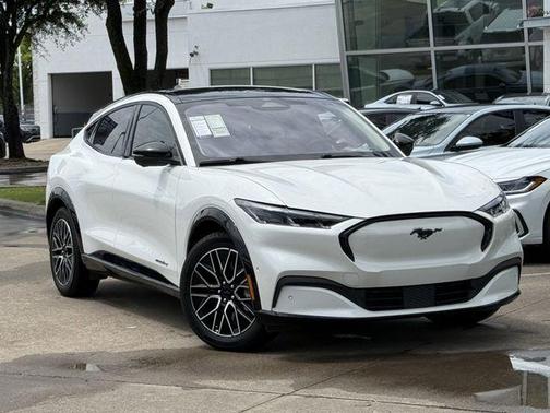 White Metallic 2024 Ford Mustang Mach-E Premium