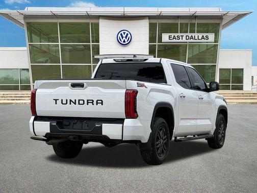 Ice 2025 Toyota Tundra SR5