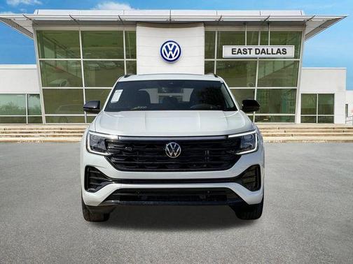 Opal White Pearl 2026 Volkswagen Atlas Cross Sport 2.0T SEL R-Line Black