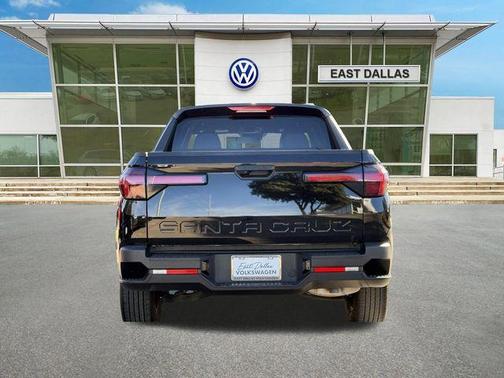 Phantom Black 2025 Hyundai SANTA CRUZ SEL