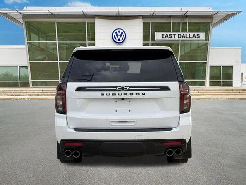 Summit White 2024 Chevrolet Suburban Z71