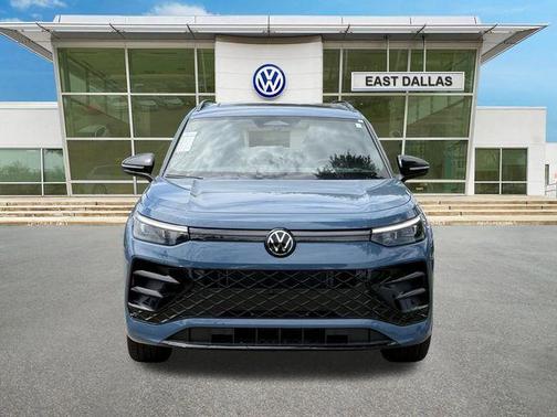 Monterey Blue Pearl 2026 Volkswagen Tiguan 2.0T SE R-Line Black