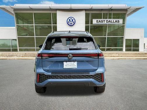 Monterey Blue Pearl 2026 Volkswagen Tiguan 2.0T SE R-Line Black