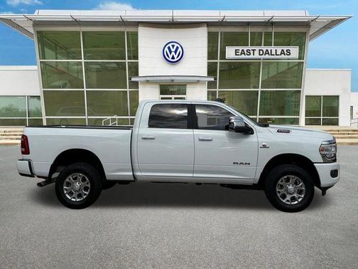 Bright White Clearcoat 2024 RAM 2500 Laramie