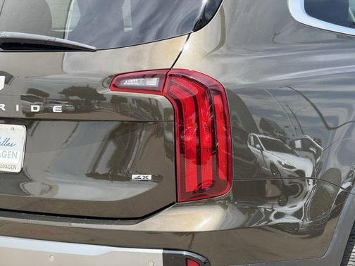 Dark Moss 2023 Kia Telluride S