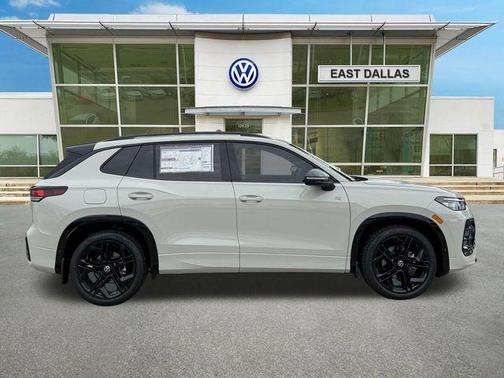 Sandstone 2026 Volkswagen Tiguan 2.0T SE R-Line Black