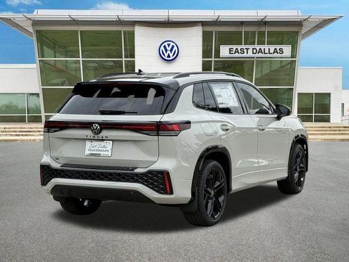 Sandstone 2026 Volkswagen Tiguan 2.0T SE R-Line Black