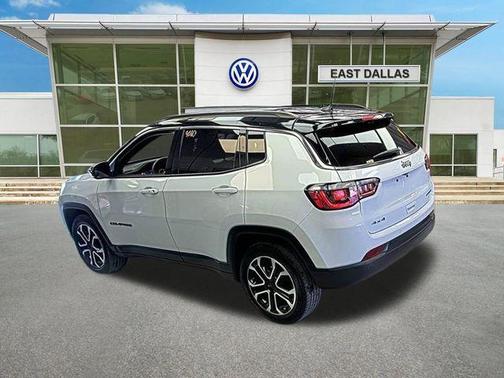 Bright White Clearcoat 2024 Jeep Compass Limited