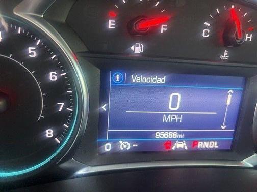 Summit White 2022 Chevrolet Equinox LS