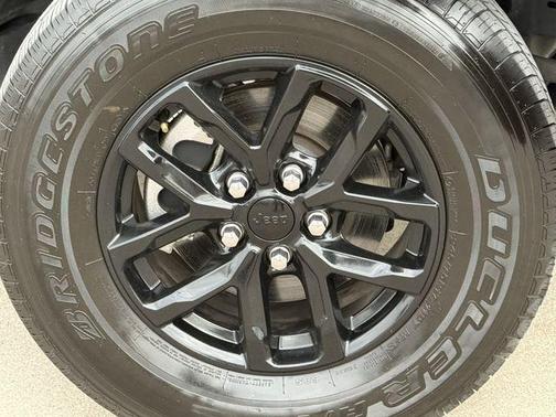 Black Clearcoat 2023 Jeep Gladiator Sport