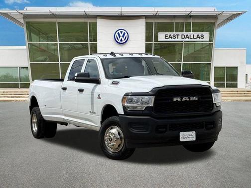 Bright White Clearcoat 2022 RAM 3500 Tradesman