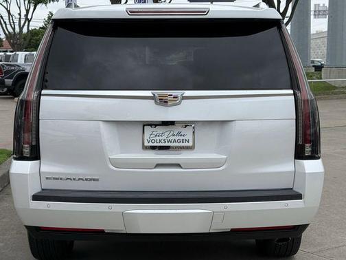 Crystal White Tri-Coat 2019 Cadillac Escalade ESV Platinum