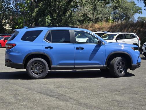 2025 Honda Pilot TrailSport