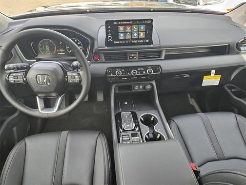 2025 Honda Pilot Touring 8-Passenger