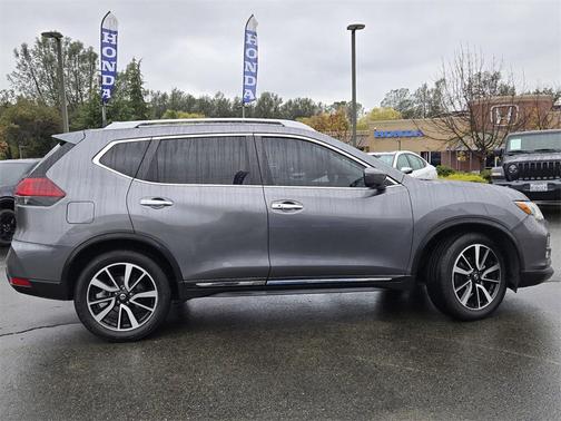 2020 Nissan Rogue SL