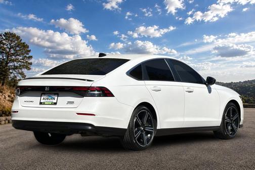 Platinum 2023 Honda Accord Hybrid Sport