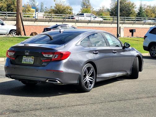 2022 Honda Accord Touring 2.0T