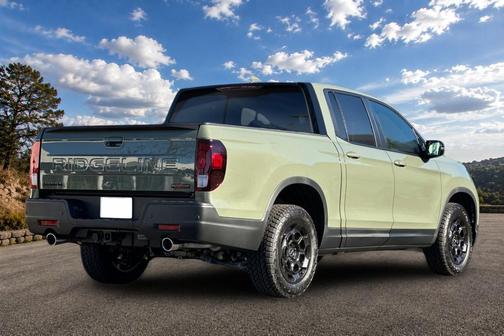 Ash Green Metallic 2026 Honda Ridgeline TrailSport+