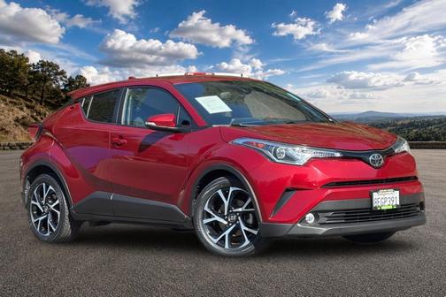 Pearl 2018 Toyota C-HR XLE Premium