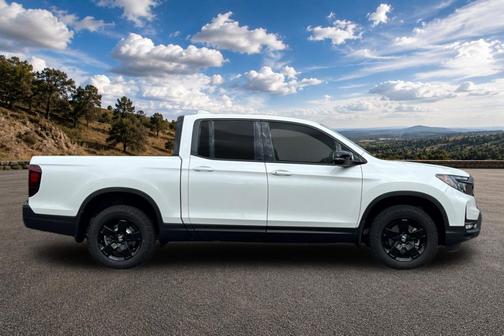 Platinum White Pearl 2026 Honda Ridgeline Black