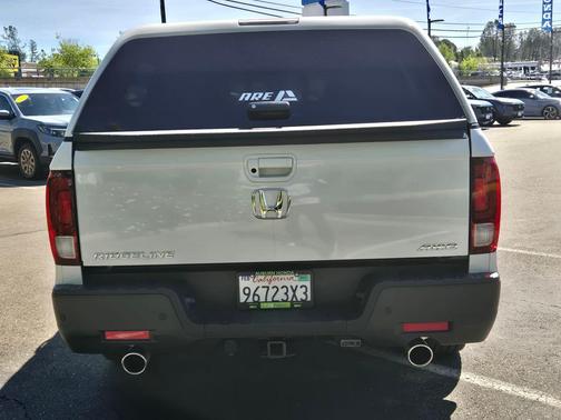 Platinum White Pearl 2023 Honda Ridgeline RTL-E