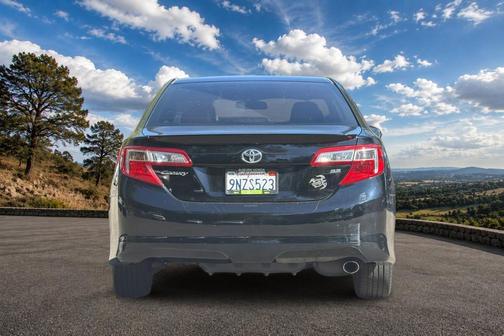 Attitude Black Metallic 2014 Toyota Camry SE