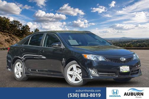 Attitude Black Metallic 2014 Toyota Camry SE