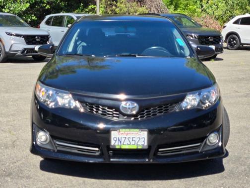 Attitude Black Metallic 2014 Toyota Camry SE