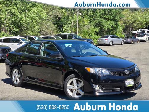Attitude Black Metallic 2014 Toyota Camry SE