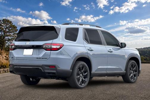 Sonic Gray Pearl 2026 Honda Pilot Black Edition