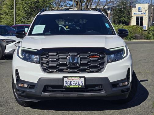 2023 Honda Passport AWD TrailSport