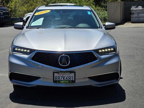 Lunar Silver Metallic 2018 Acura TLX Technology