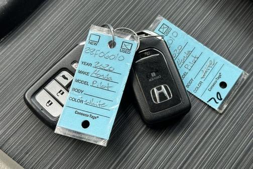Platinum White Pearl 2020 Honda Pilot AWD EX