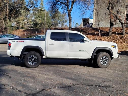 Ice Cap 2023 Toyota Tacoma TRD Sport