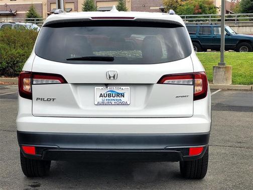 2022 Honda Pilot 2WD Sport