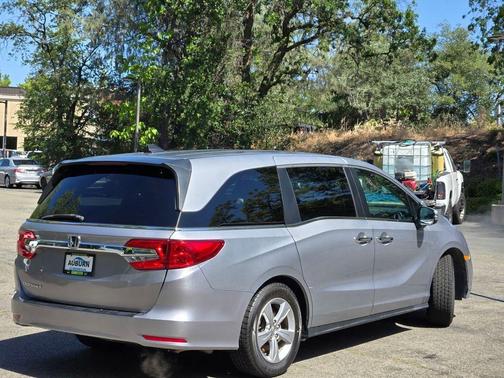 Lunar Silver Metallic 2019 Honda Odyssey EX
