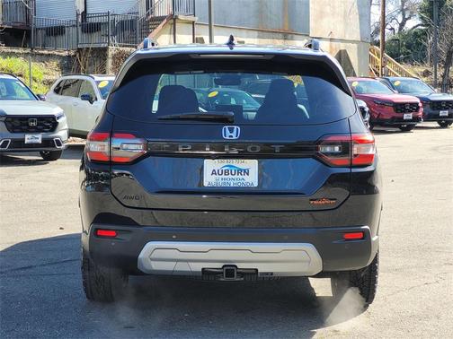 2025 Honda Pilot TrailSport