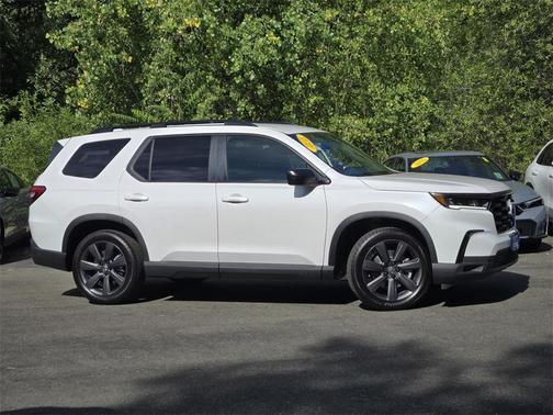 2025 Honda Pilot Sport